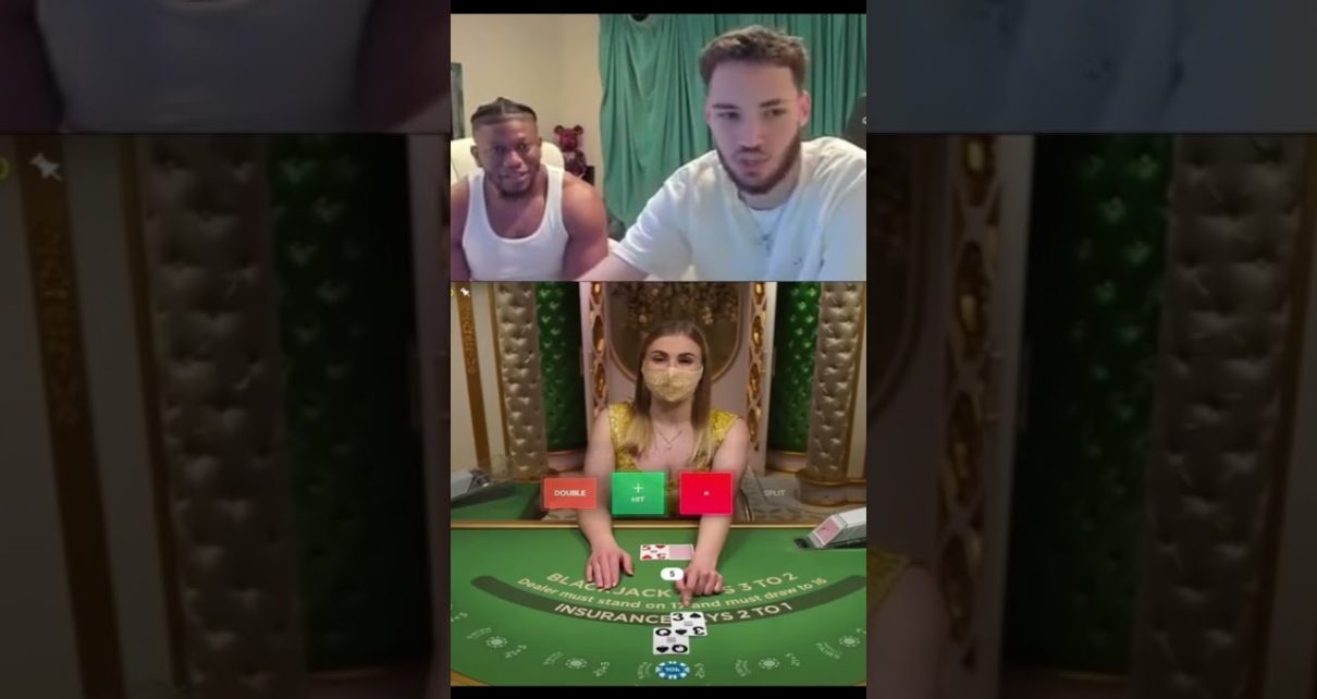 BLACKJACK GAMBLING ON STREAM! ONLINE CASINO GOAL #shorts