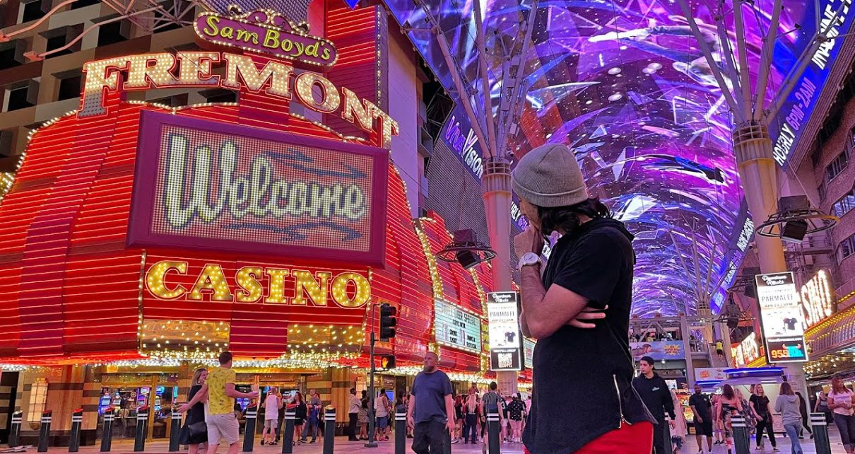 Inside the FREMONT Hotel & Casino! (the newest renovated hotel in Las Vegas ?) Inside the FREMONT Hotel & Casino! (the newest renovated hotel in Las Vegas ?)