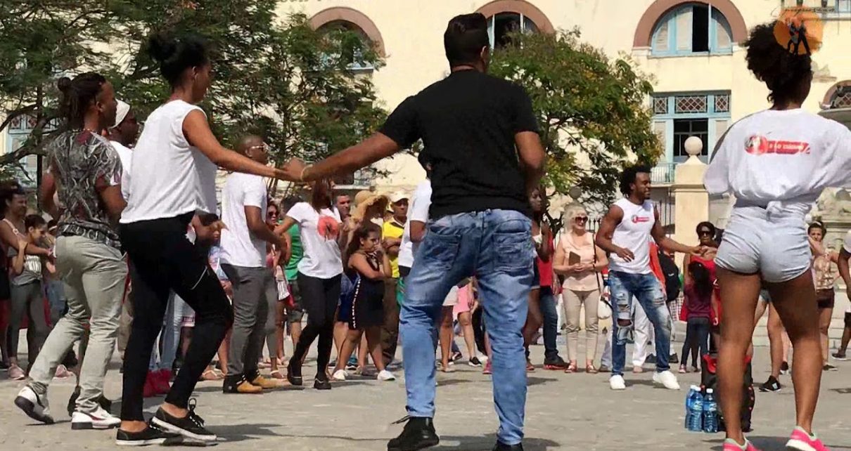 Guapasion – Havana: Rueda de Casino Flash Mob 2019