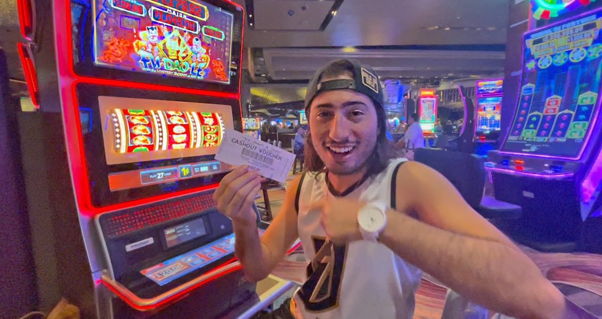 I Tried To Win A Jackpot At The Aria Hotel & Casino In Las Vegas!
