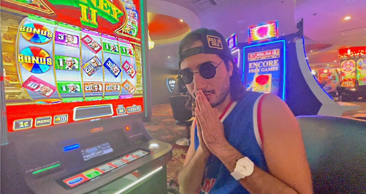 When I Play Slots At The Plaza Hotel & Casino In Las Vegas… GOOD THINGS HAPPEN!
