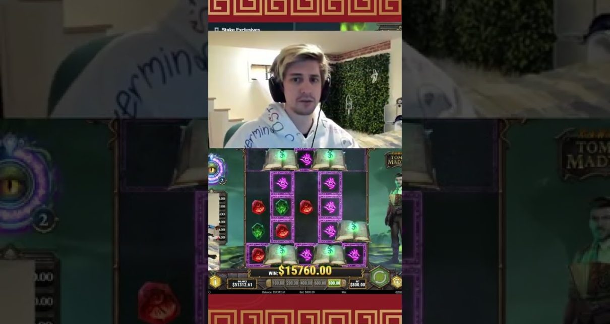 XQC playing Slots at Online Casino #Shorts