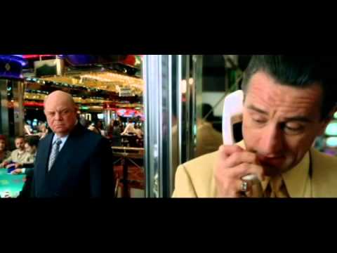 Casino – Les pieds sur la table