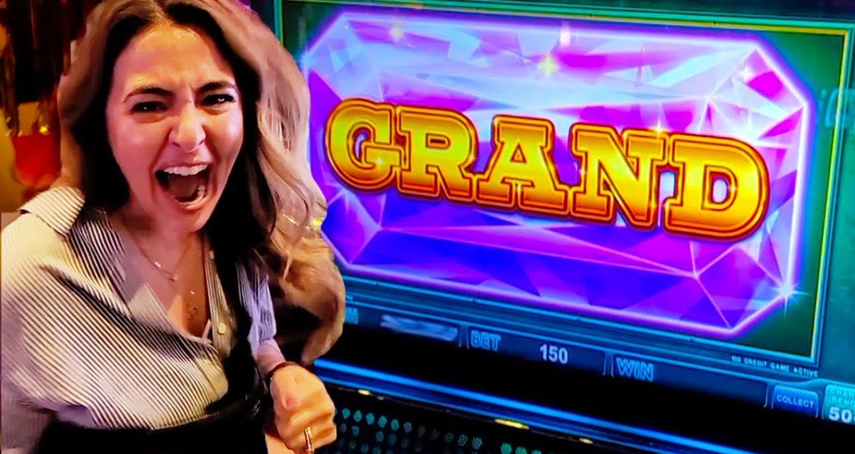 THE BIGGEST LAS VEGAS GRAND JACKPOT EVER!!!!!
