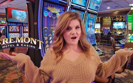 I pose 0 in Slot at Fremont Hotel & Casino in Las Vegas.. Here’s What Happened! ?