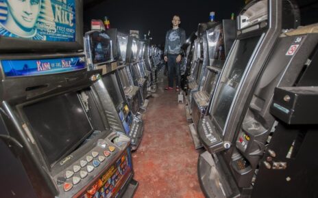 Le casino et les bornes d’arcades abandonnées – Urbex