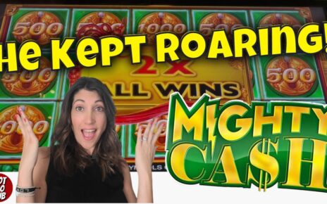 ? MIGHTY CASH is MIGHTY AWESOME!! Slot on ?!! @Harrahs Casino New Orleans w/ @Slotaholic  #slots