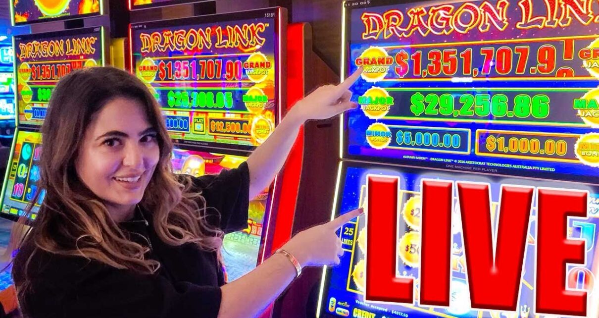 Celebrating 300,000 Subscribers LIVE In The Casino