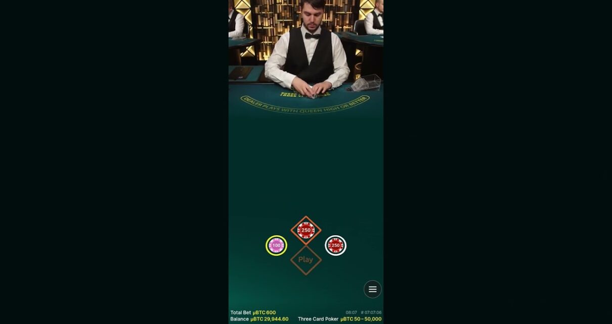 Flush over Flush! Three card poker online casino table games.