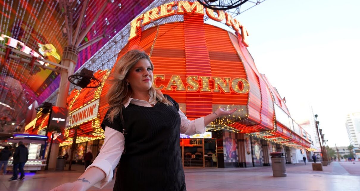 I Stayed in the Cheapest Room at Fremont Hotel & Casino in Las Vegas!