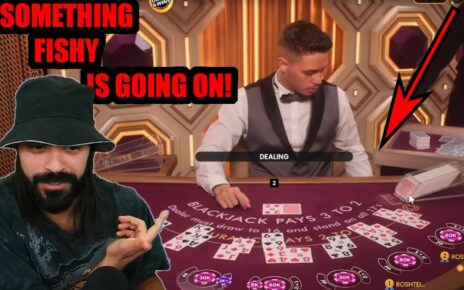 Blackjack Dealer Caught Cheating !! This Should NEVER Happen !!