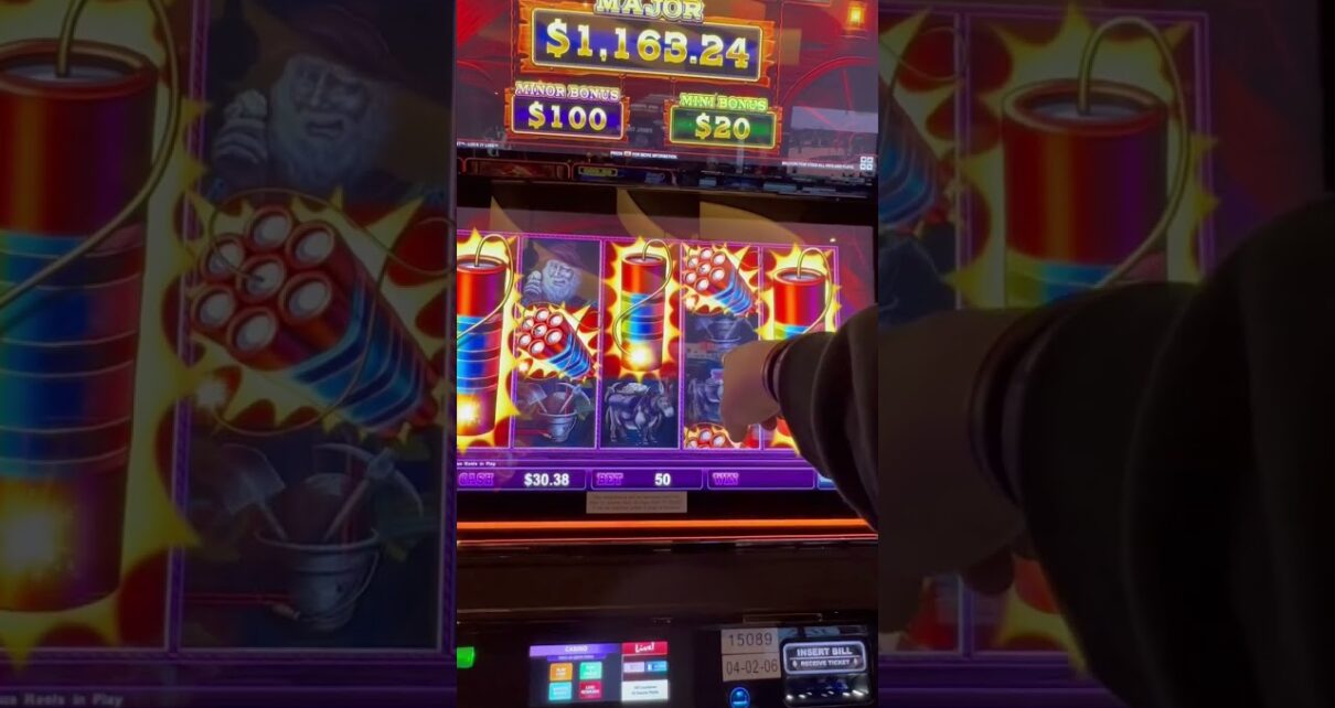 EUREKA REEL BLAST DYNAMITE BONUS!