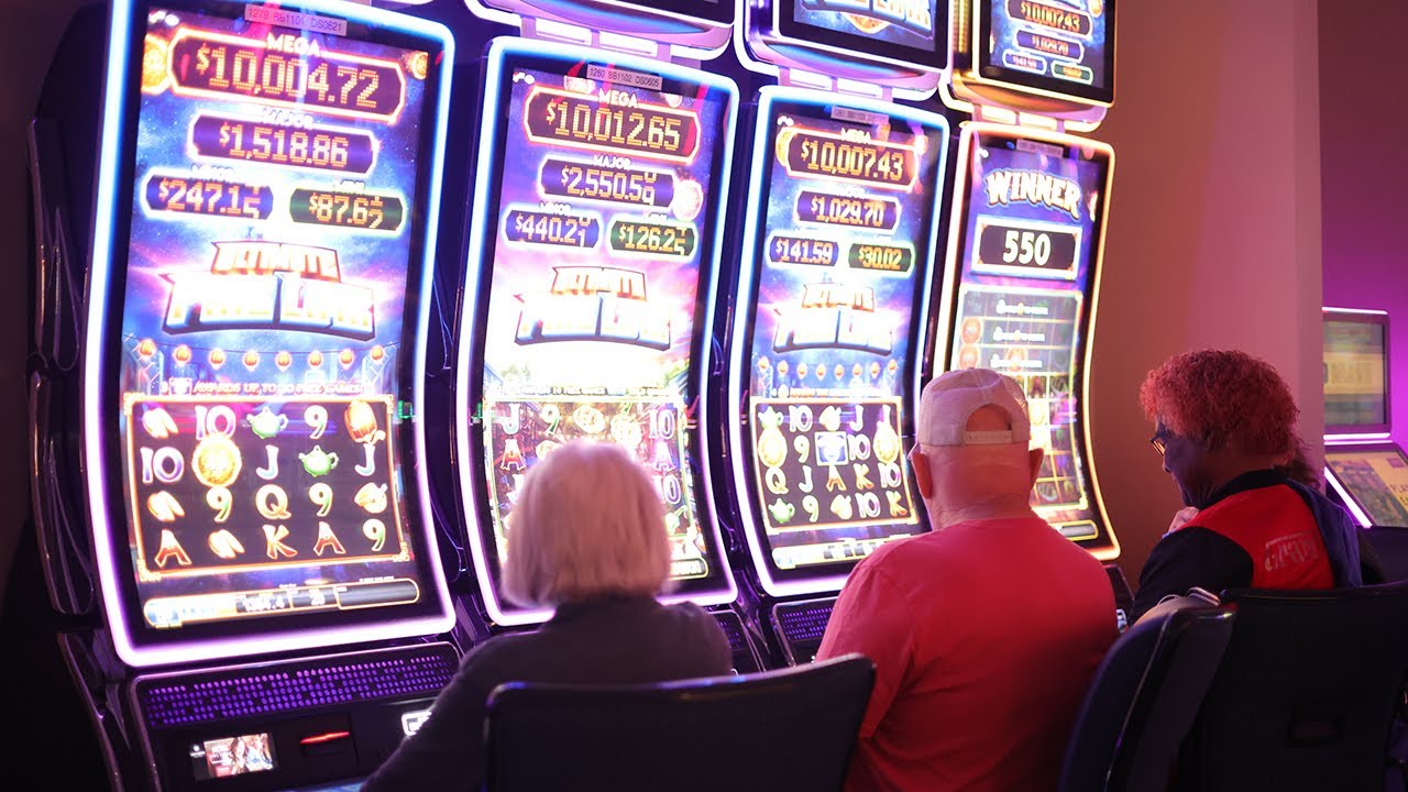 People from the Triangle flock to opening of new  Danville, Virginia casino