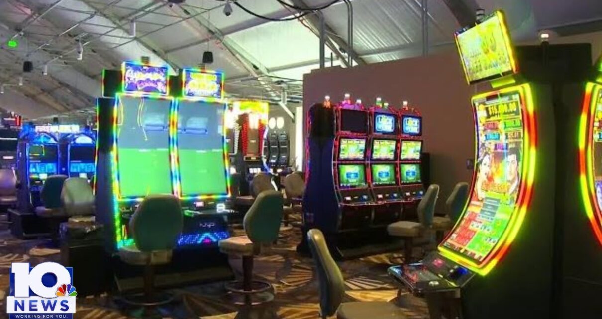 Temporary casino opens in Danville