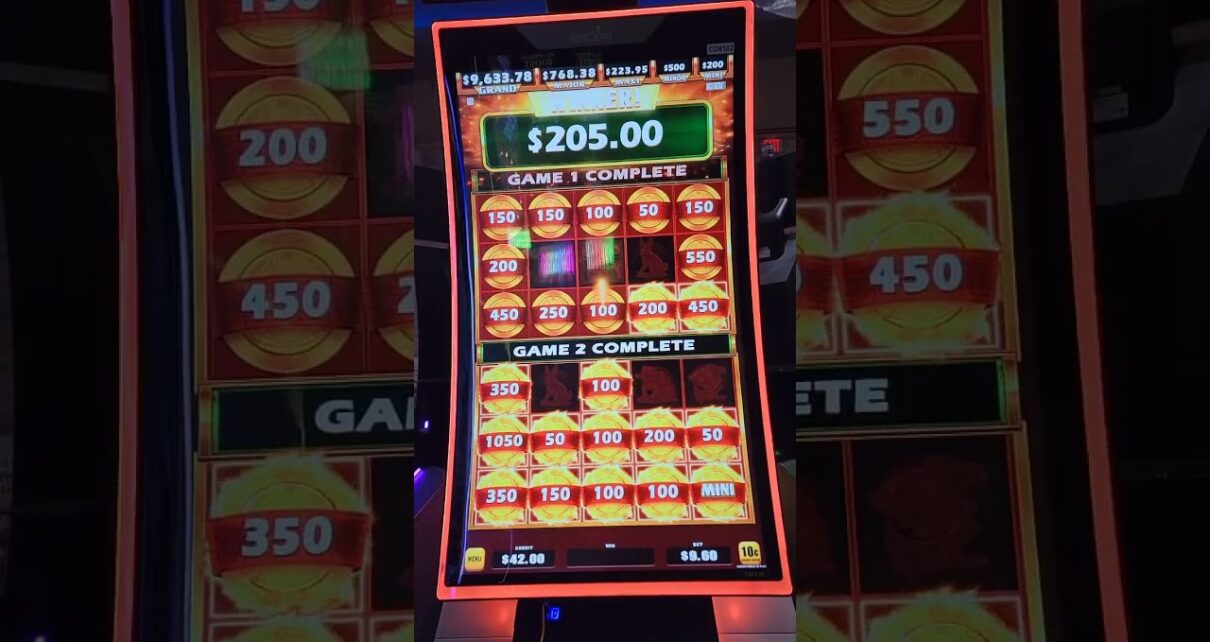 Big Win On Slot Machine At Casino Big Win On Slot Machine At Casino
