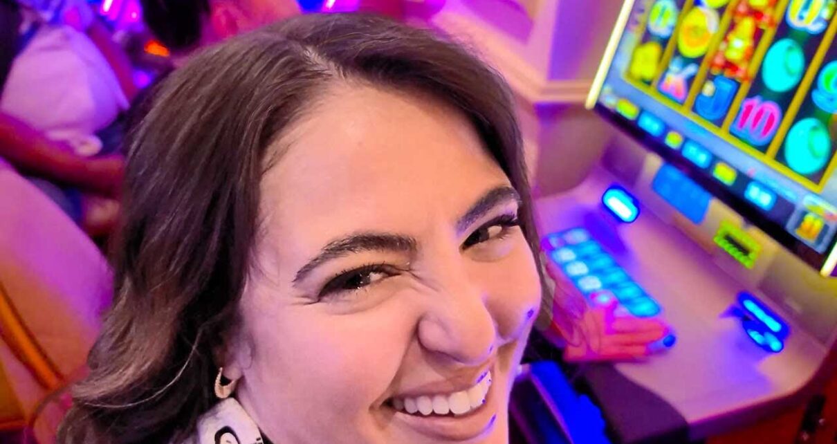 Vegas Casino Manager Gave Me A Hot Tip & It Scored 3 JACKPOTS