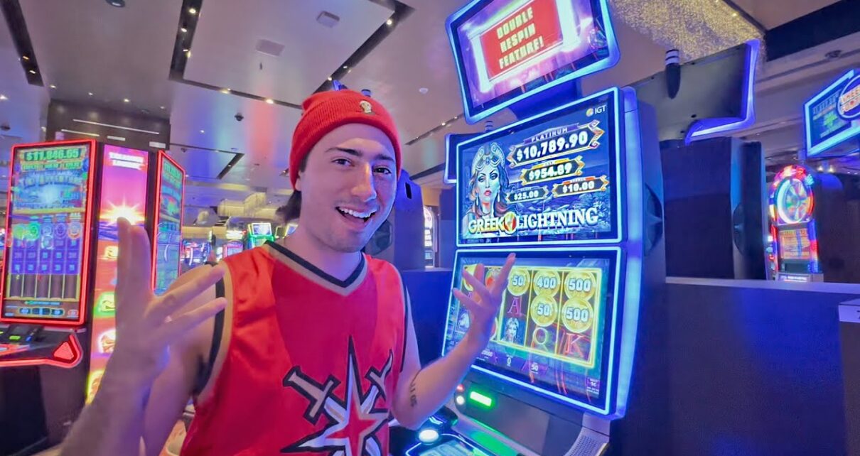 Winning At The Aria Casino! (Las Vegas Slots Never Felt SO GOOD!)