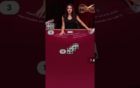 2 21’s What Are The Odds? #shorts  #poker #casino #onlinecasino #singapore #blackjack #gambling #bj