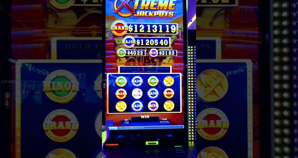 We picked the Major Jackpot for a HANDPAY!