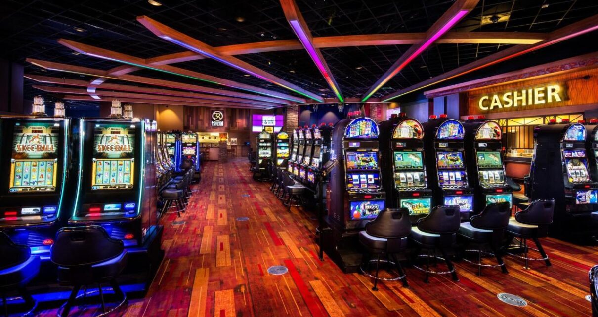 The Evolution of Mega Casino: From Brick and Mortar to Online Gaming