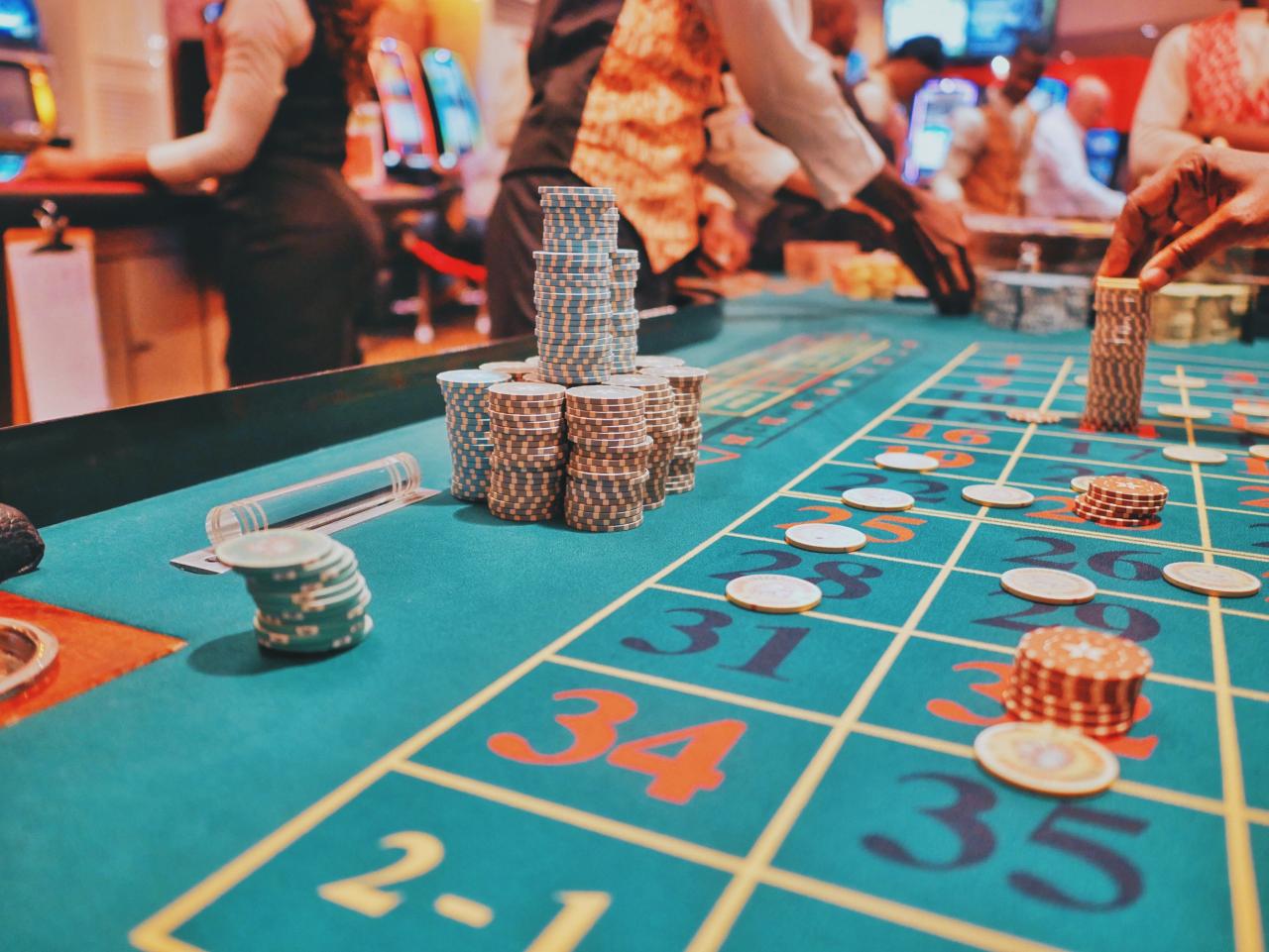 Bota emocionuese e kazinosë metalike: Ku muzika takohet me bixhozin