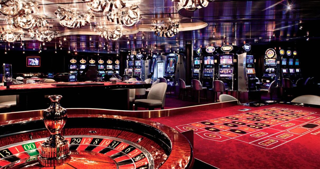 The Luxurious Experience at Lake Palace Casino
