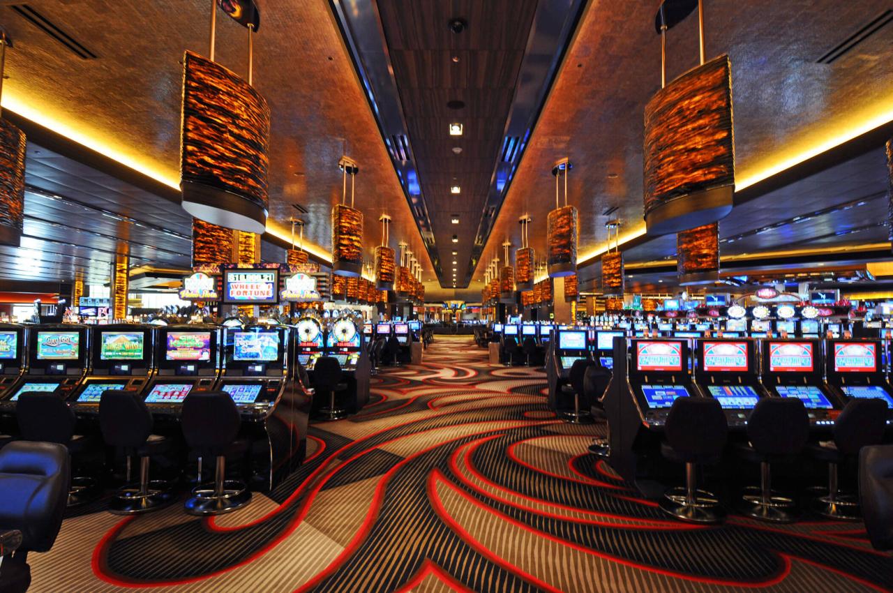 Exploring the Exciting World of HotlineCasino 