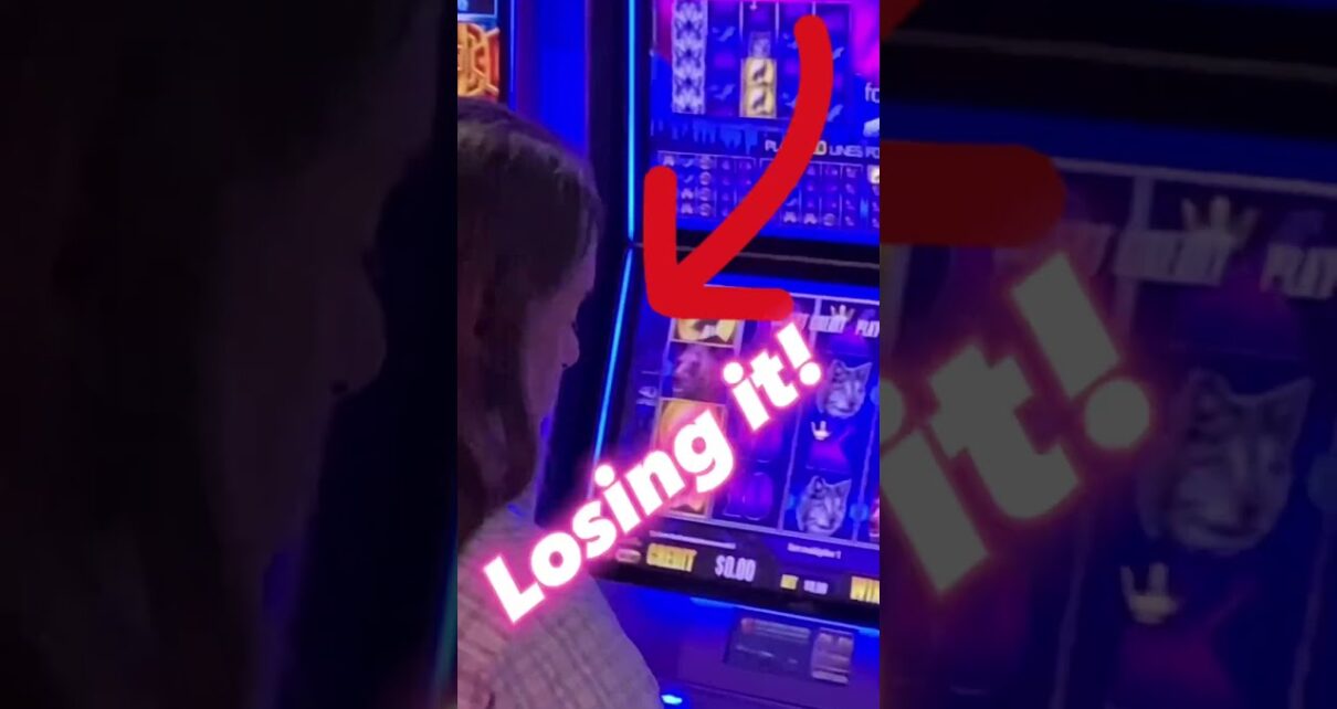 ?people LOSING IT at the casino