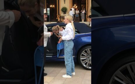 Billionaire family arriving Monte Carlo Casino in Bentley #billionaire #monaco #luxury#lifestyle#fyp