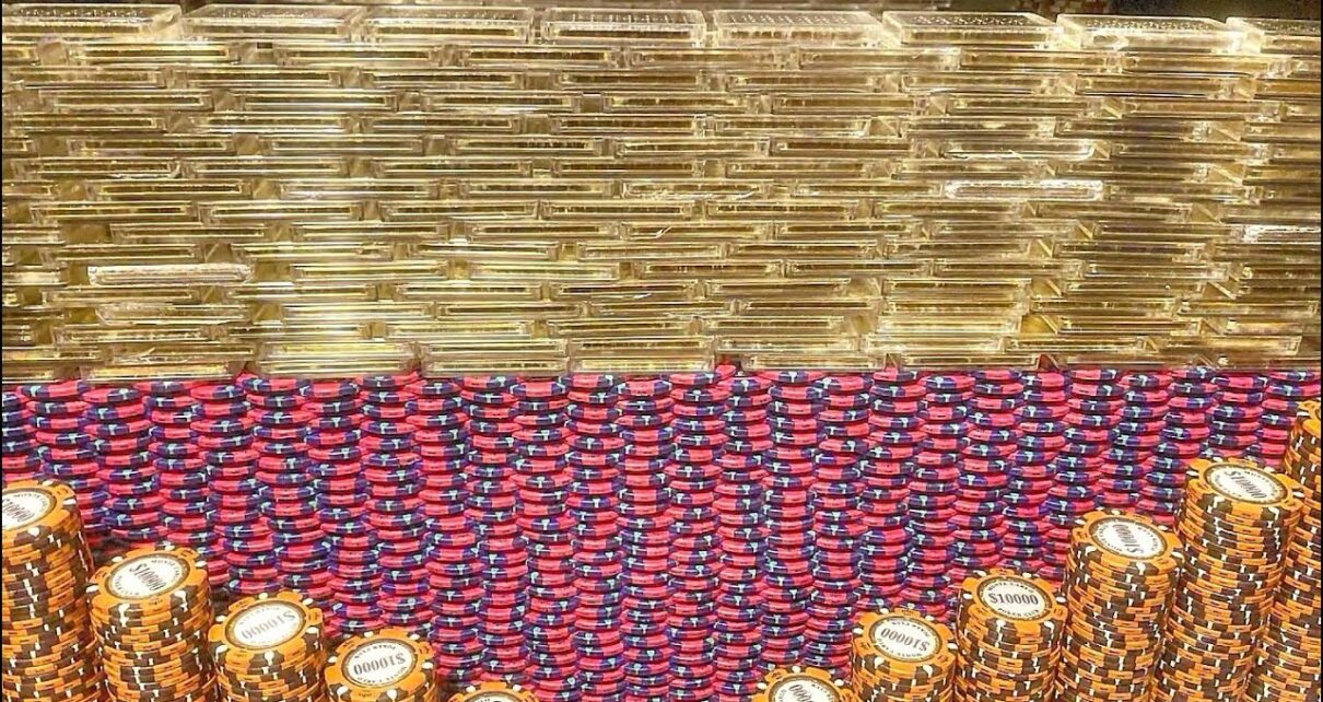 MASSIVE GOLDEN WALL CRASHES DOWN! HIGH RISK COIN PUSHER MEGA MONEY CASINO JACKPOT! (MUST WATCH) MASSIVE GOLDEN WALL CRASHES DOWN! HIGH RISK COIN PUSHER MEGA MONEY CASINO JACKPOT! (MUST WATCH)
