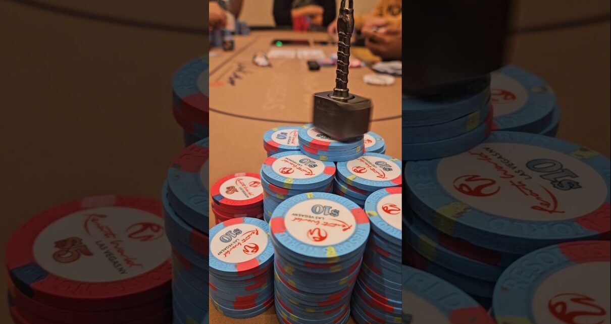 💥Noche de Poker! Amo este juego!🤑