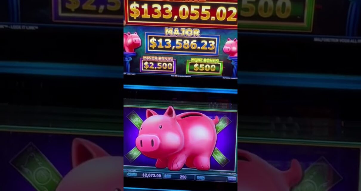 Record Breaking HUGE JACKPOT In Las Vegas