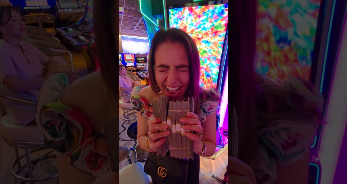 I won a grand jackpot! Big win in slots and casino. I won a grand jackpot! Big win in slots and casino.