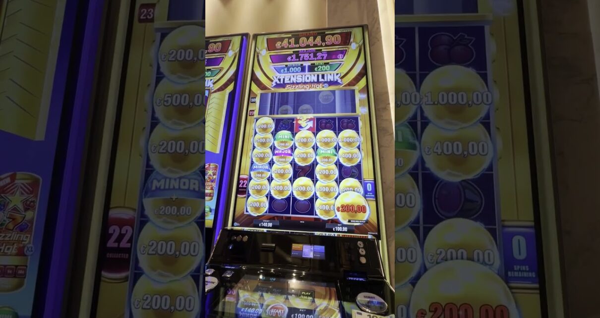 Big Win from the Maximum Payout on 100 Euro Spins in Casino Slots at Novomatic Casino Book of Ra Big Win from the Maximum Payout on 100 Euro Spins in Casino Slots at Novomatic Casino Book of Ra