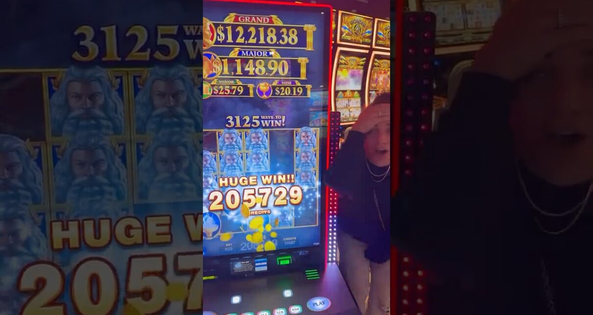 Jackpot Baby! Ended the Royal Caribbean cruise on a high note! Subscribe! Big Win Jackpot Baby! Ended the Royal Caribbean cruise on a high note! Subscribe! Big Win