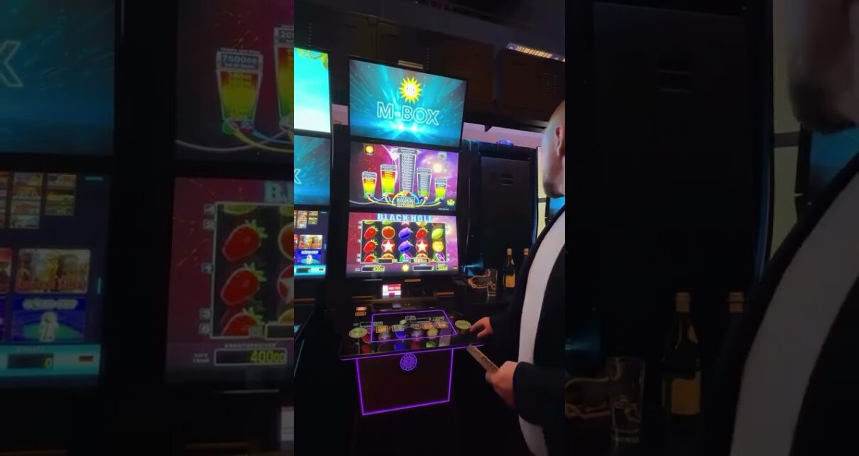 Merkur Black Hole - Thắng lớn 100 Euro mỗi vòng quay tại Casino 2026 Merkur Black Hole - Thắng lớn 100 Euro mỗi vòng quay tại Casino 2026
